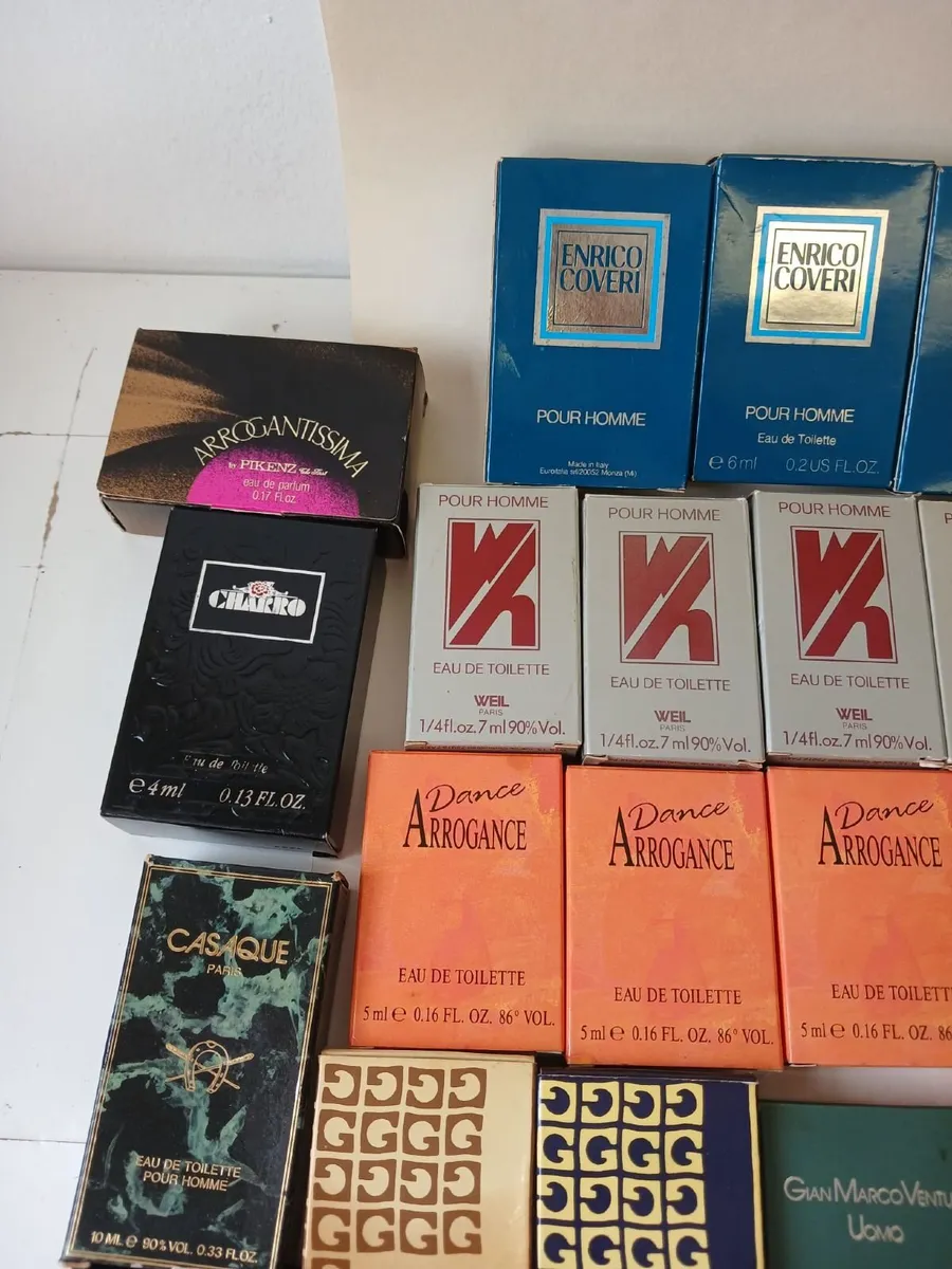70 Vintage Sample Perfume and Cologne Bottles - Image 2