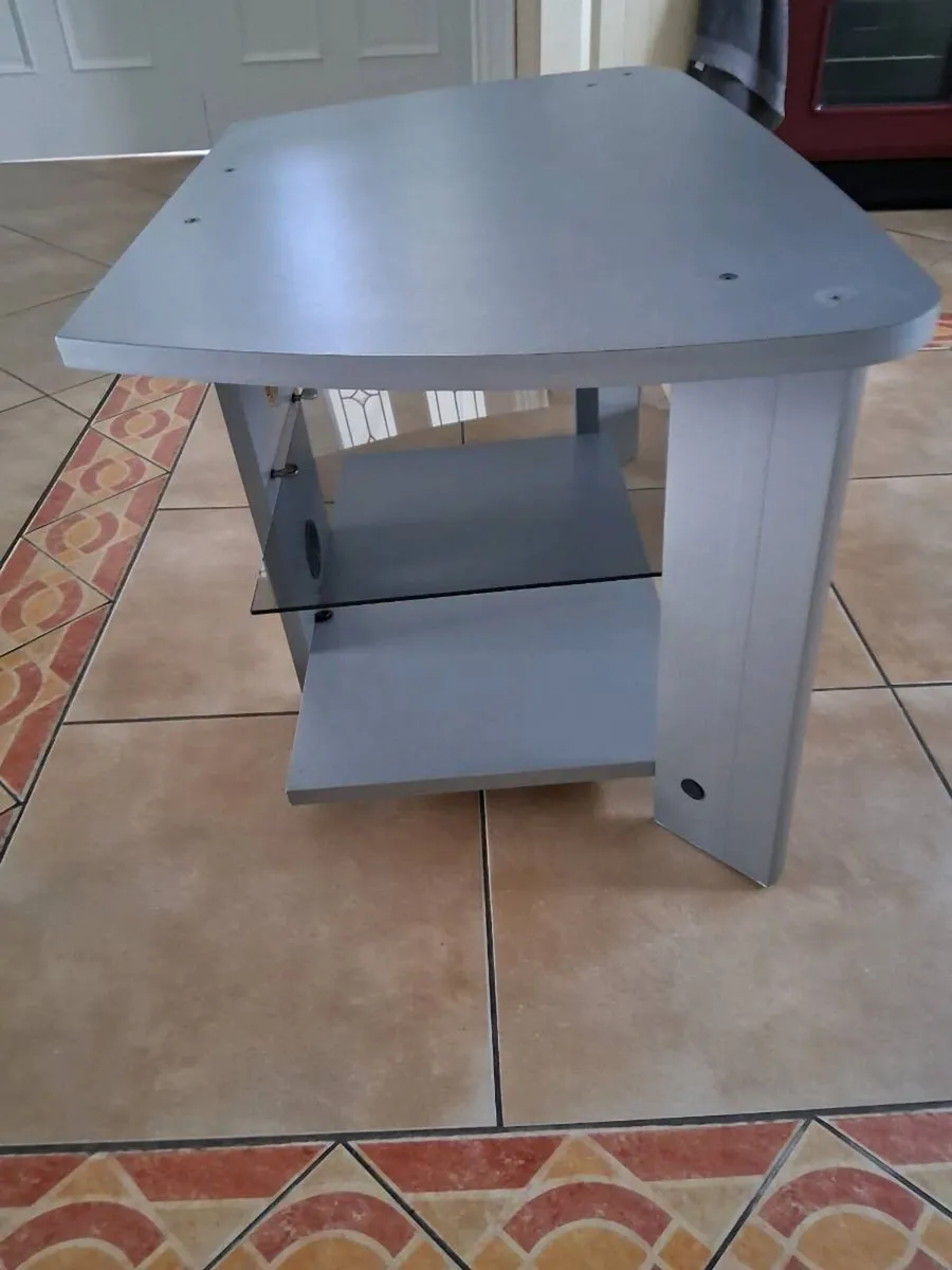 Corner TV Unit - Image 2