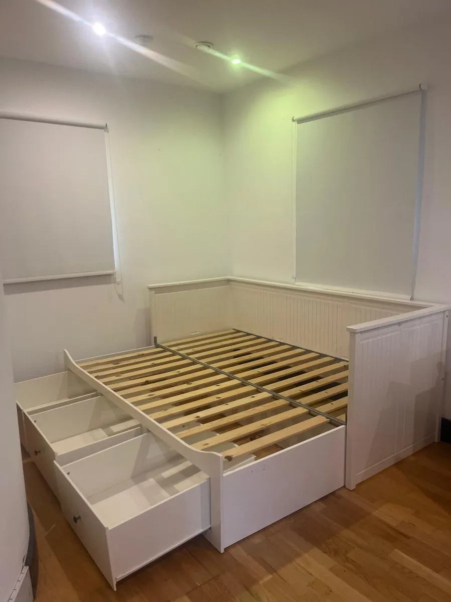 IKEA HEMNES Day Bed & Shelving Unit: €150 - Image 3
