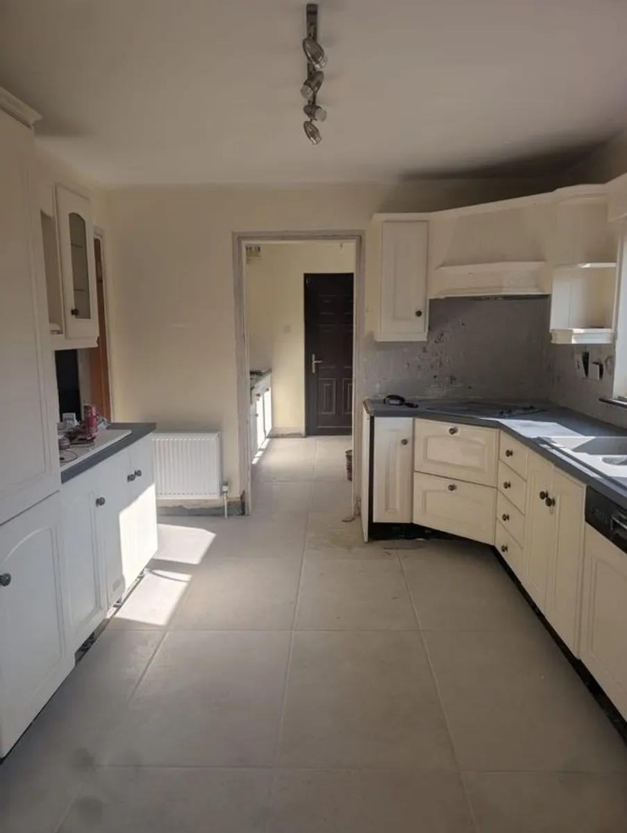 kitchen - Image 1