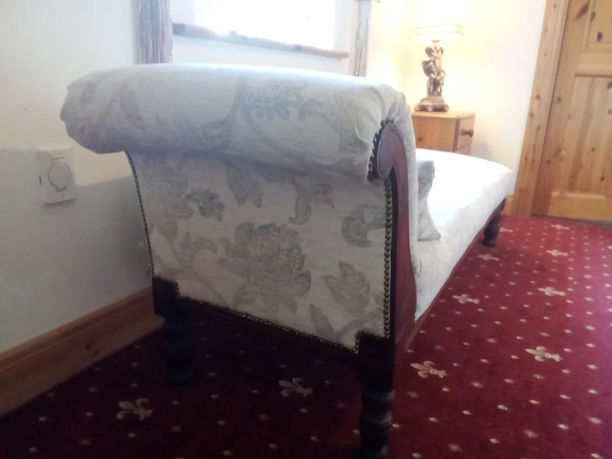 Antique Victorian oak chaise longue - Image 2
