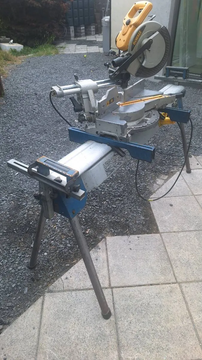 Dewalt mitre saw - Image 2