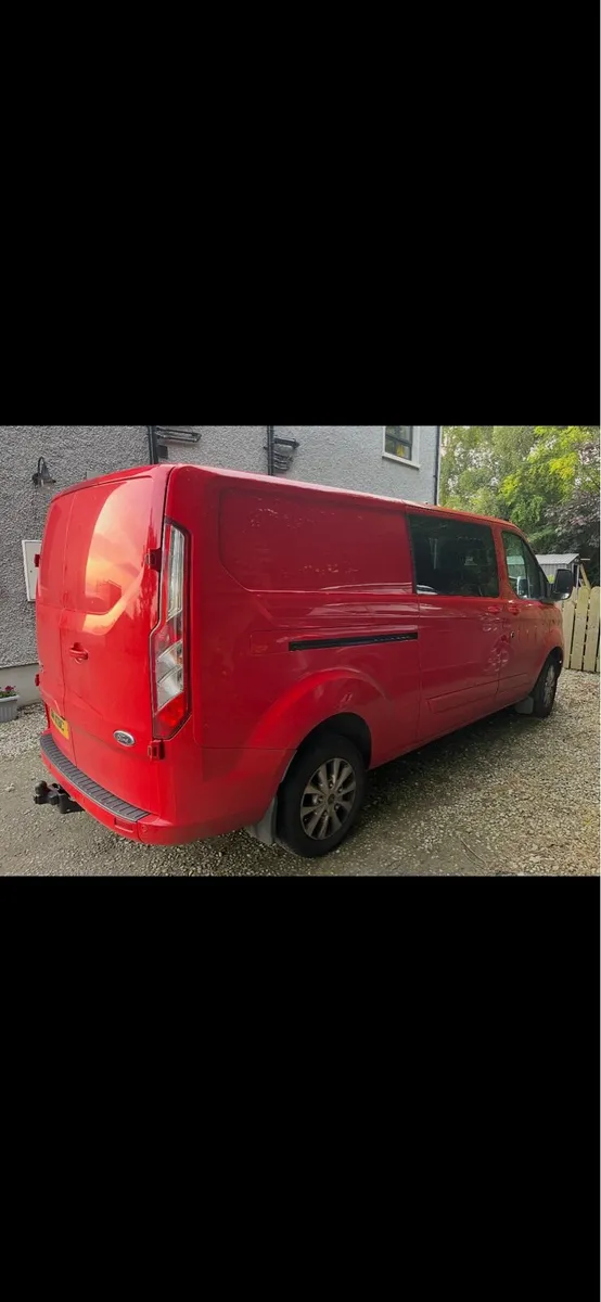 2022 Ford Transit Custom CrewCab - Image 3