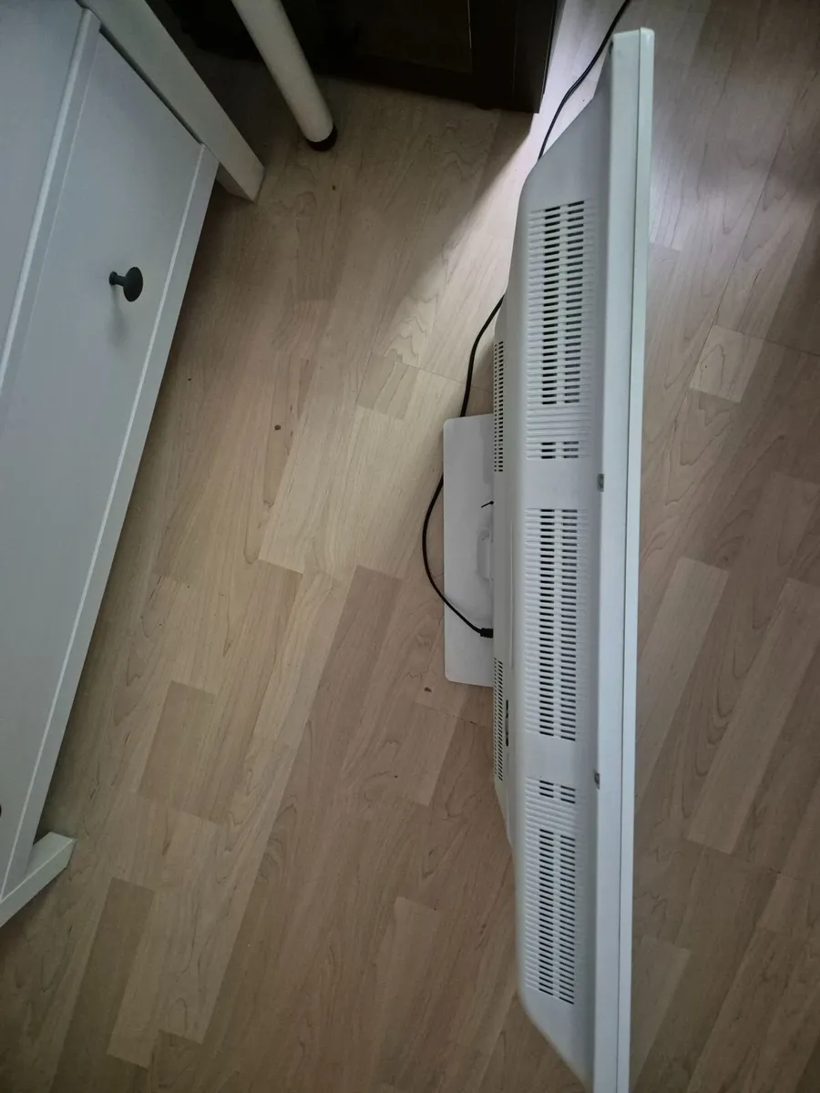 JVC Smart TV - Image 3