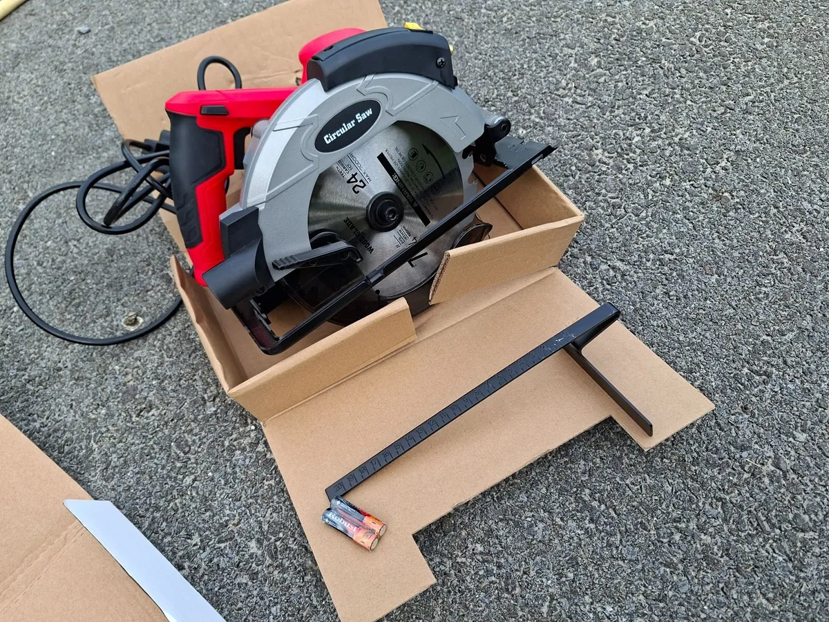 electric corded circular saw - Image 4