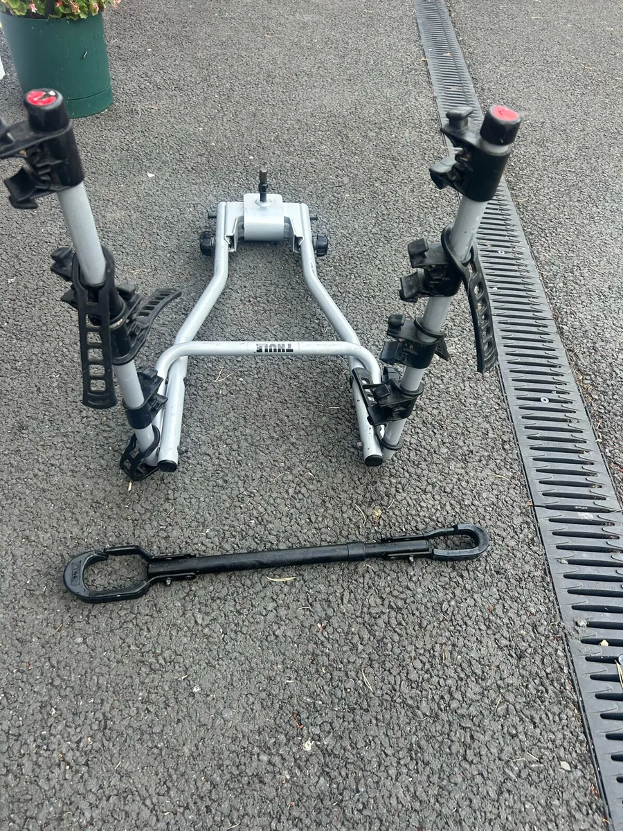 Thule bike rack tow bar - Image 4