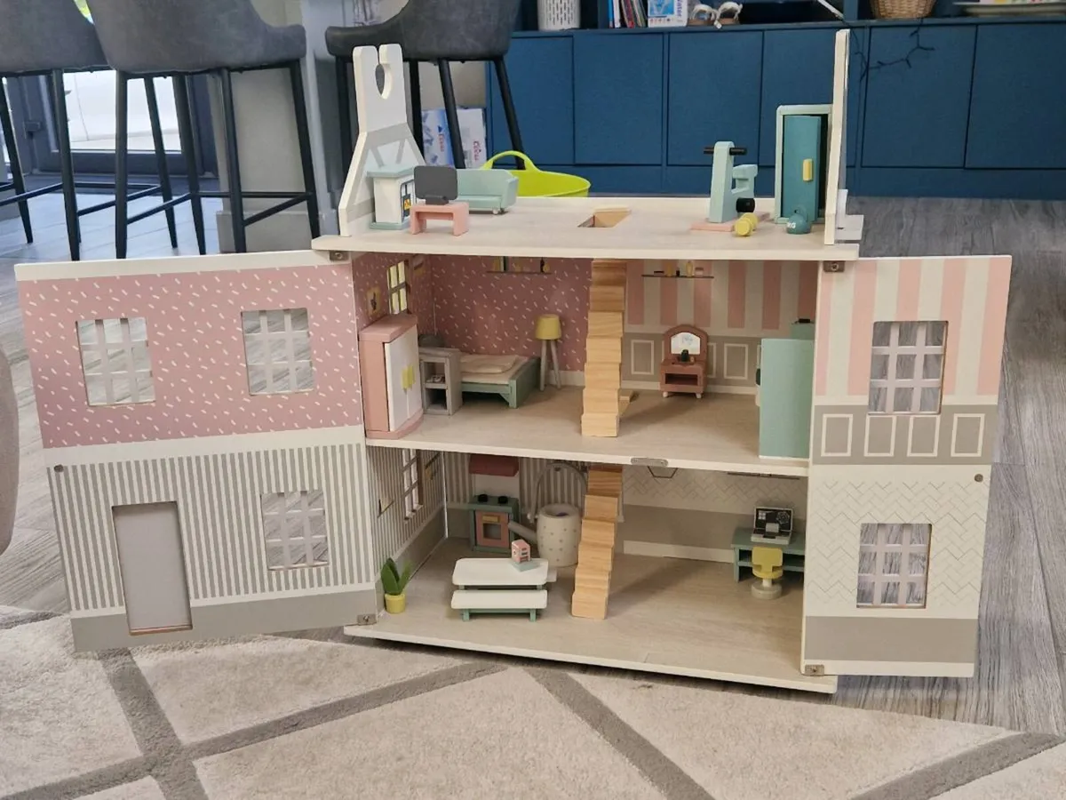Dolls jouse - Image 2