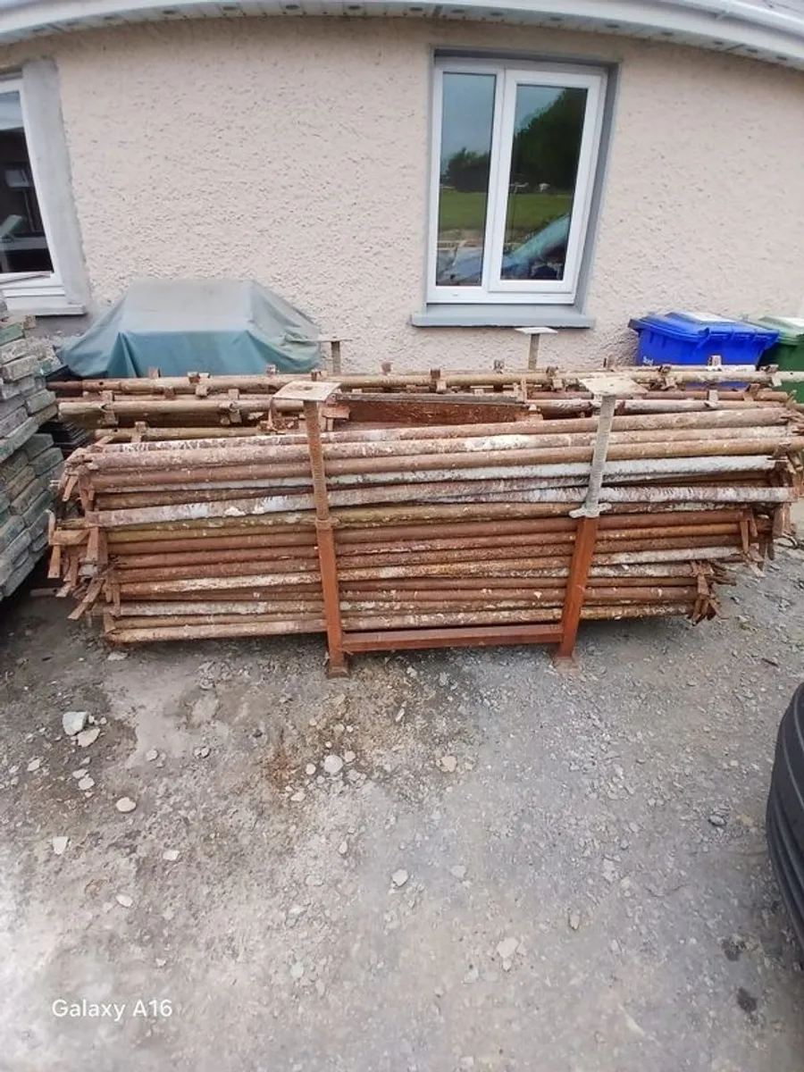 scaffolding - Image 1