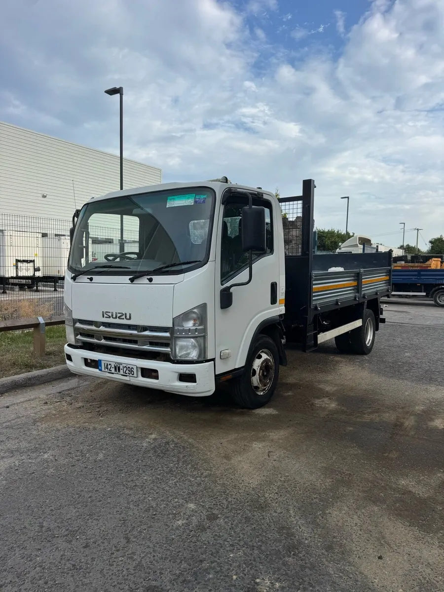 Isuzu 7.5 ton tipper - Image 1