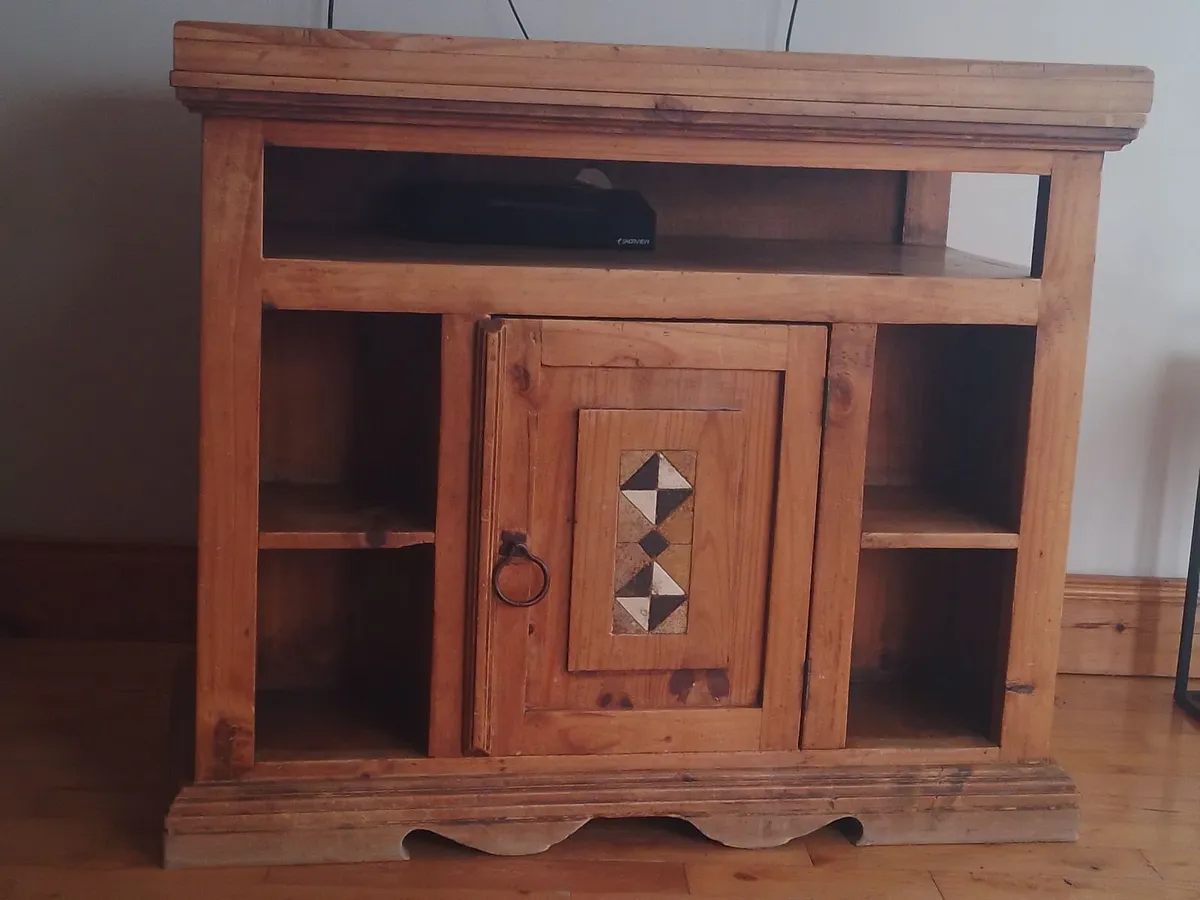 Tv stand - Image 1