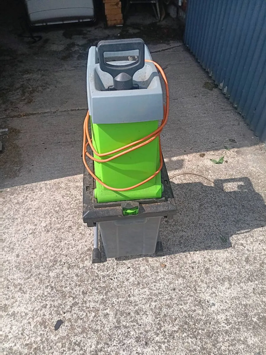 Garden shredder - Image 1