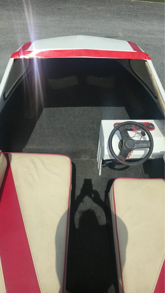 Speed boat - Image 2
