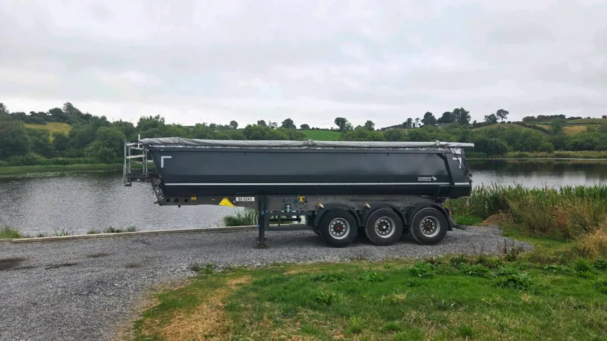 2022 Schmitz trailer - Image 1