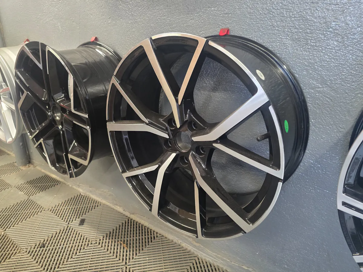 **Special** 19" Volkswagen Estoril Style