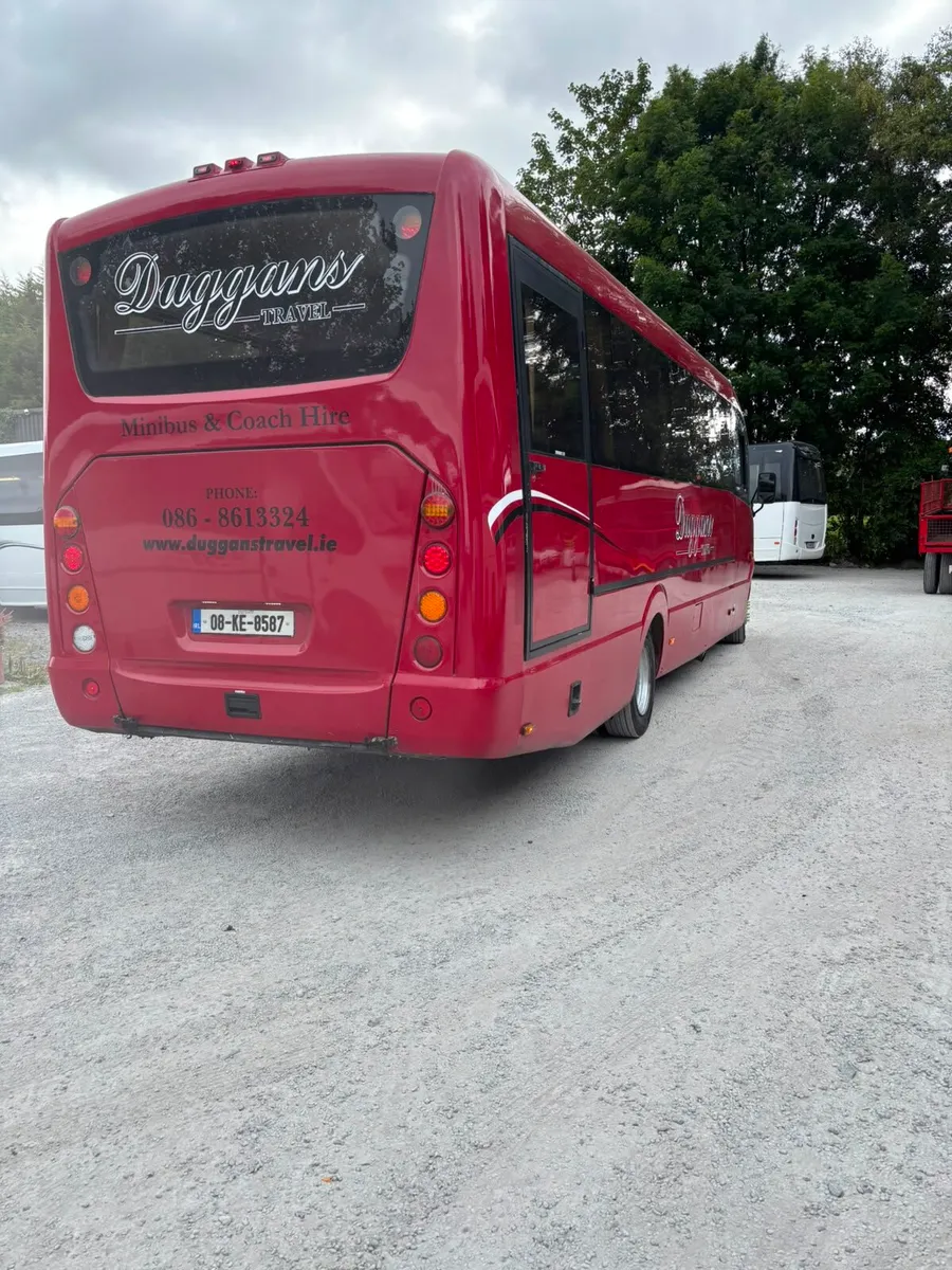 2008 33 seater - Image 4