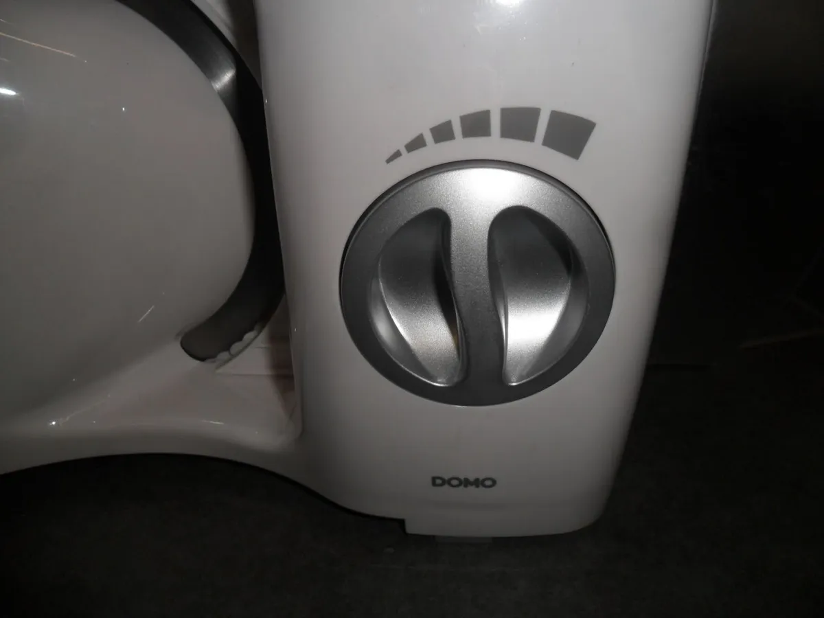 domo bread slicing machine - Image 2