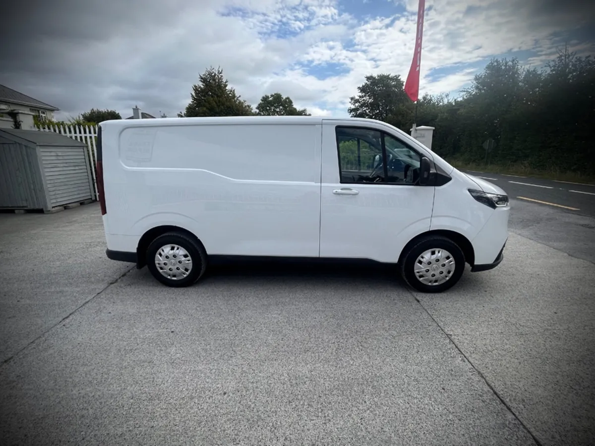 Maxus Other MAXUS EV 100% ELECTRIC SHORT WHEEL BAS - Image 3