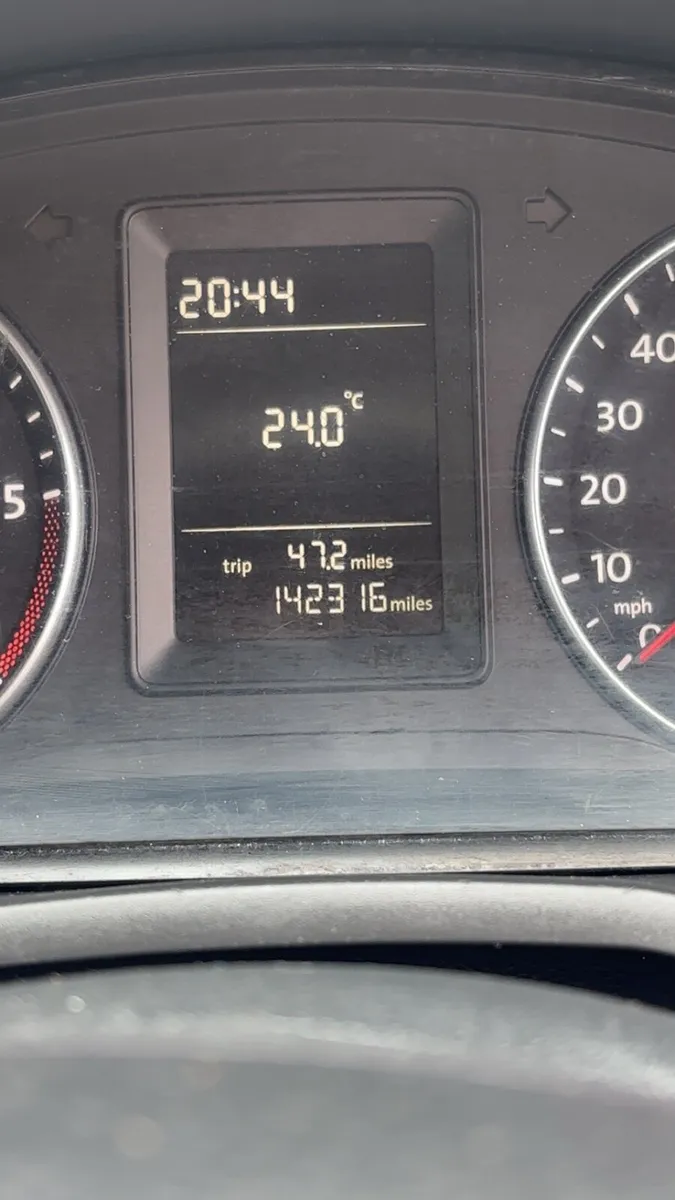 Volkswagen caddy - Image 4