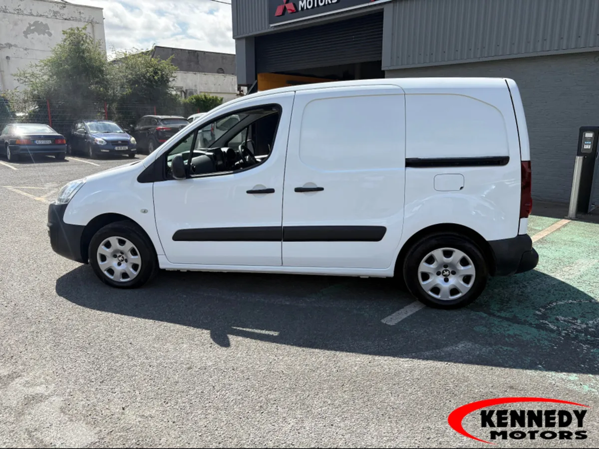Peugeot Partner ACTIVE 1.6 BLUE HDI 75 PANELLE - Image 2