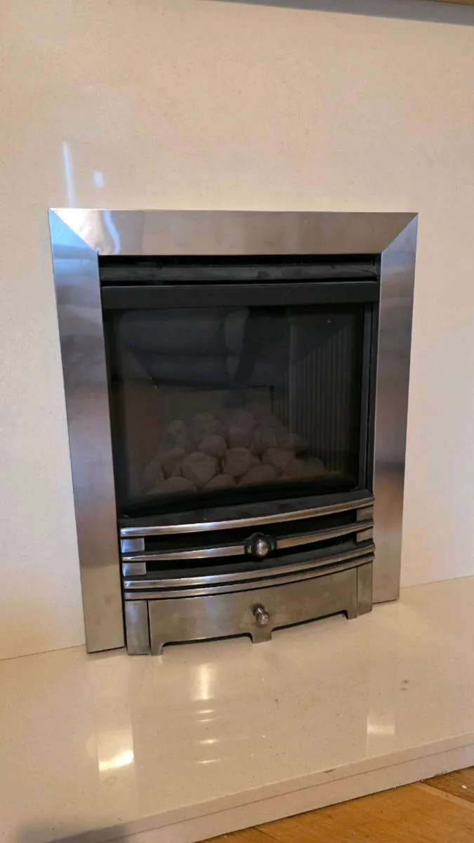 Fireplace with Gas Fire - Image 2