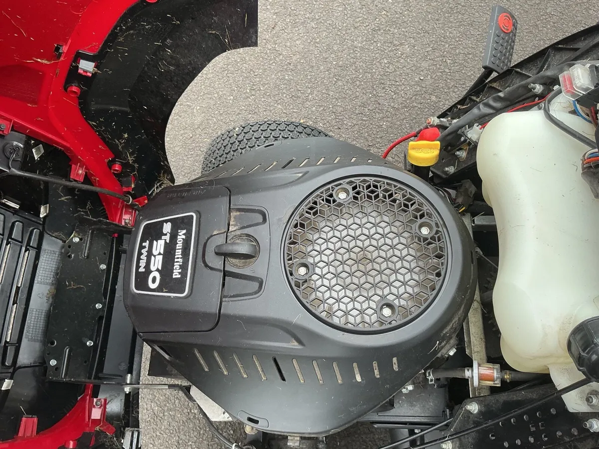 Ride on lawnmower - Image 3