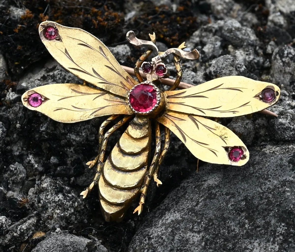 Antique Russian Art Nouveau Bee Brooch/Pendant - Image 1