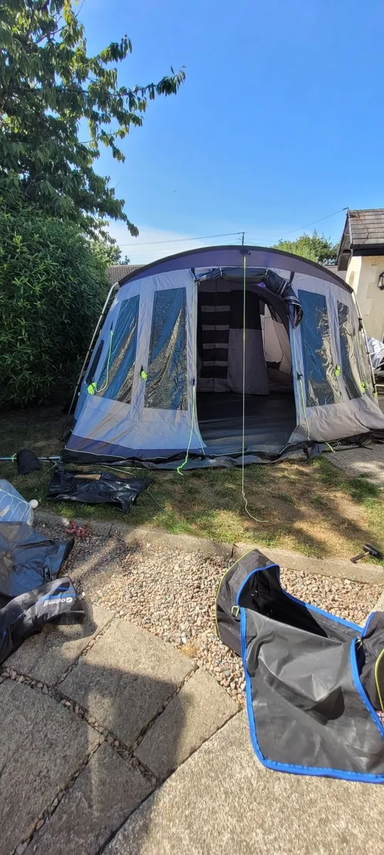 Outwell Montana 6 Person Premium Pole Tent - Image 1