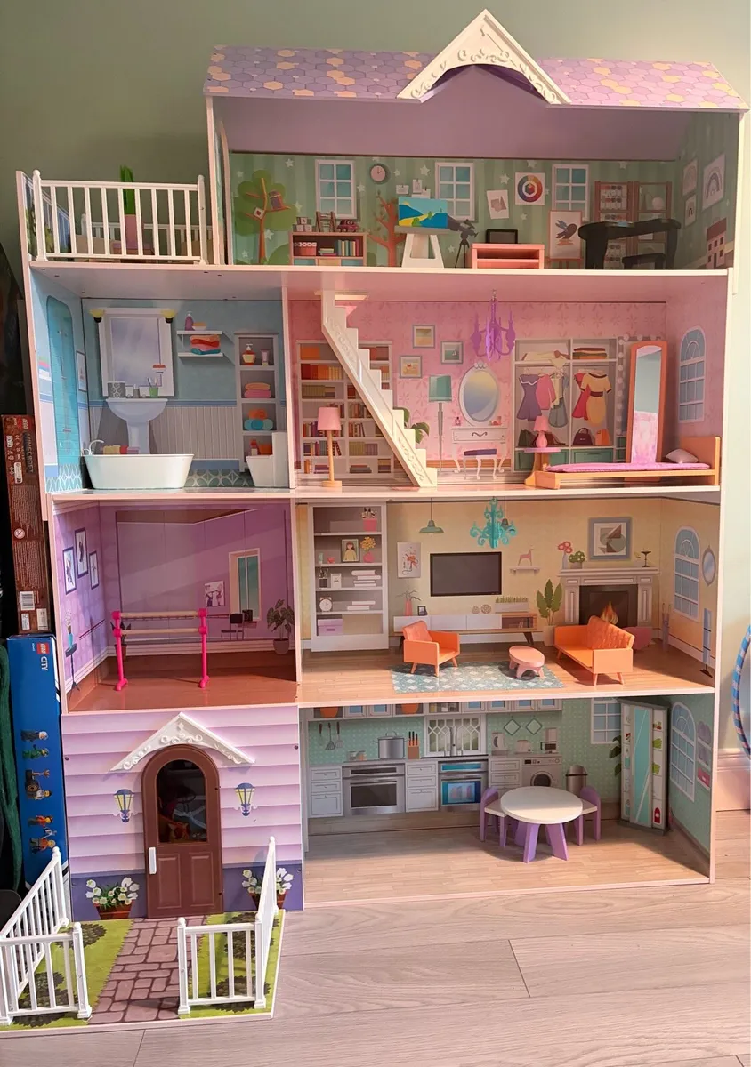 Lillie’s Wooden Doll House - Image 1