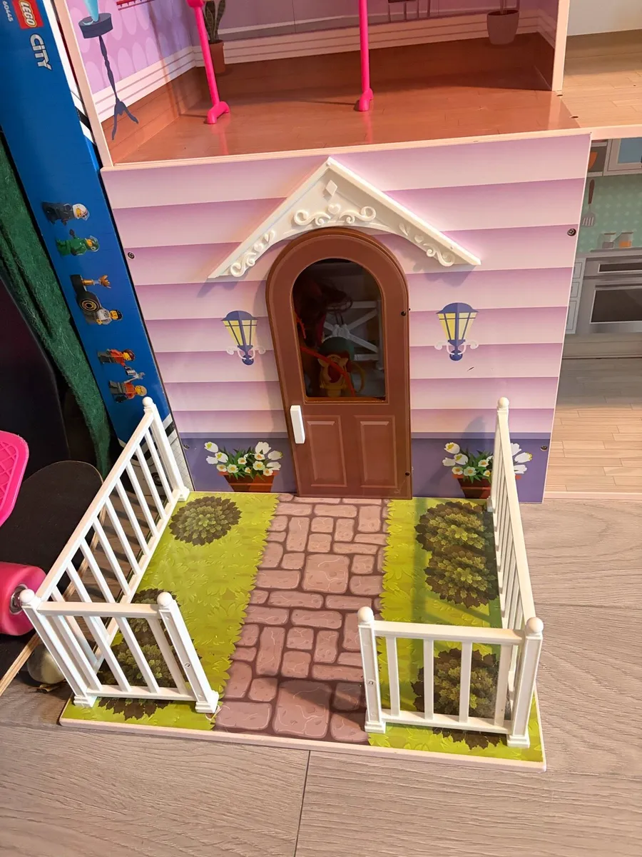 Lillie’s Wooden Doll House - Image 2