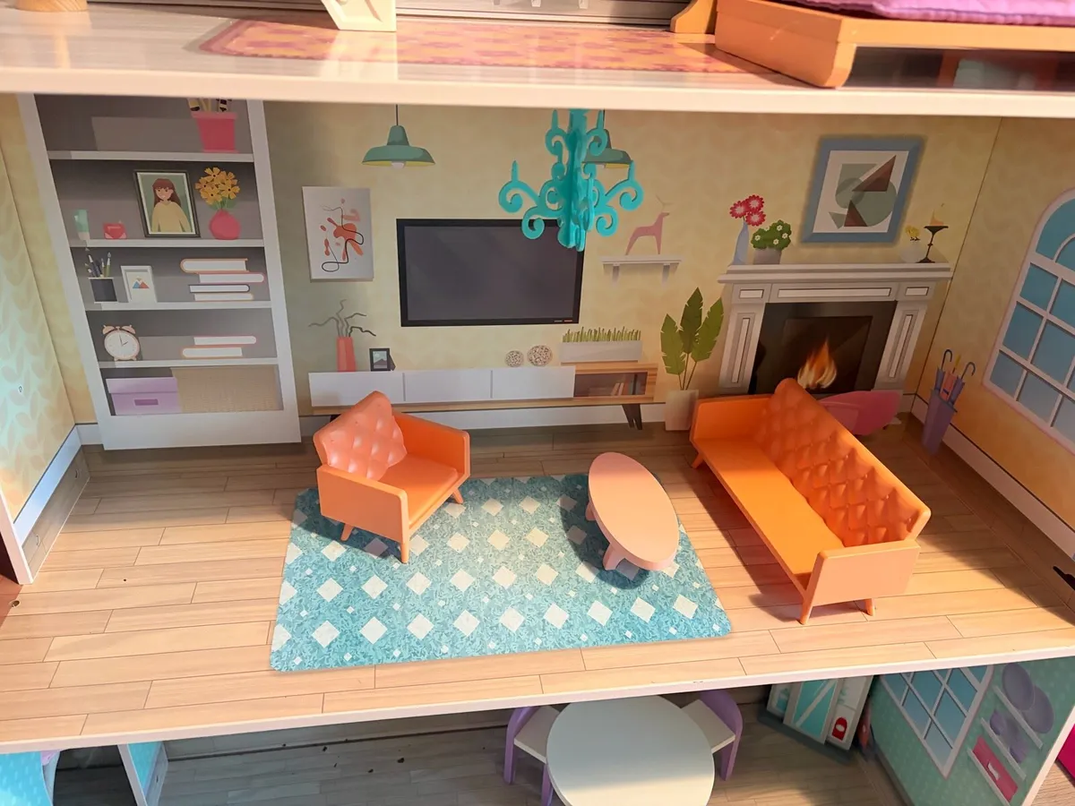 Lillie’s Wooden Doll House - Image 4