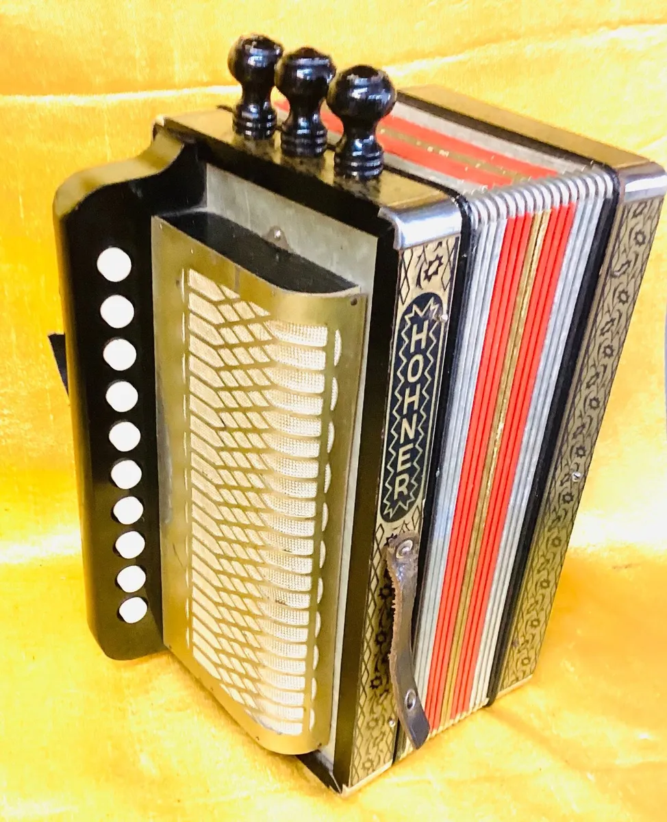 HOHNER HA113G KEY G 3 STOP CAJUN MELODEON USED - Image 1