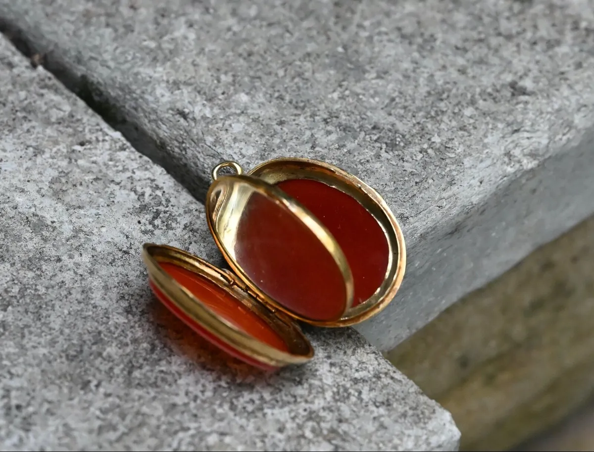Antique Victorian Carnelian Locket Pendant 'M' - Image 4