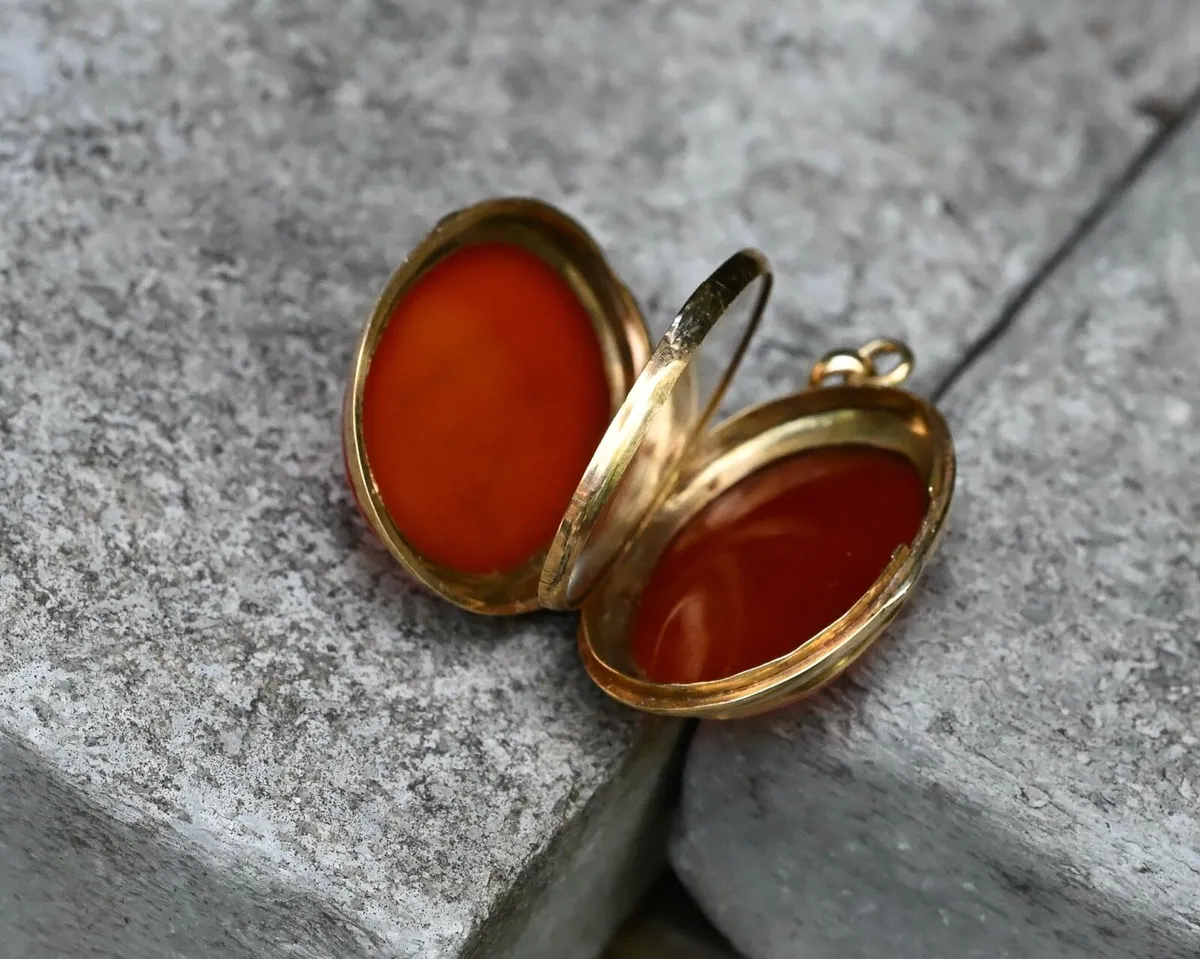 Antique Victorian Carnelian Locket Pendant 'M' - Image 2