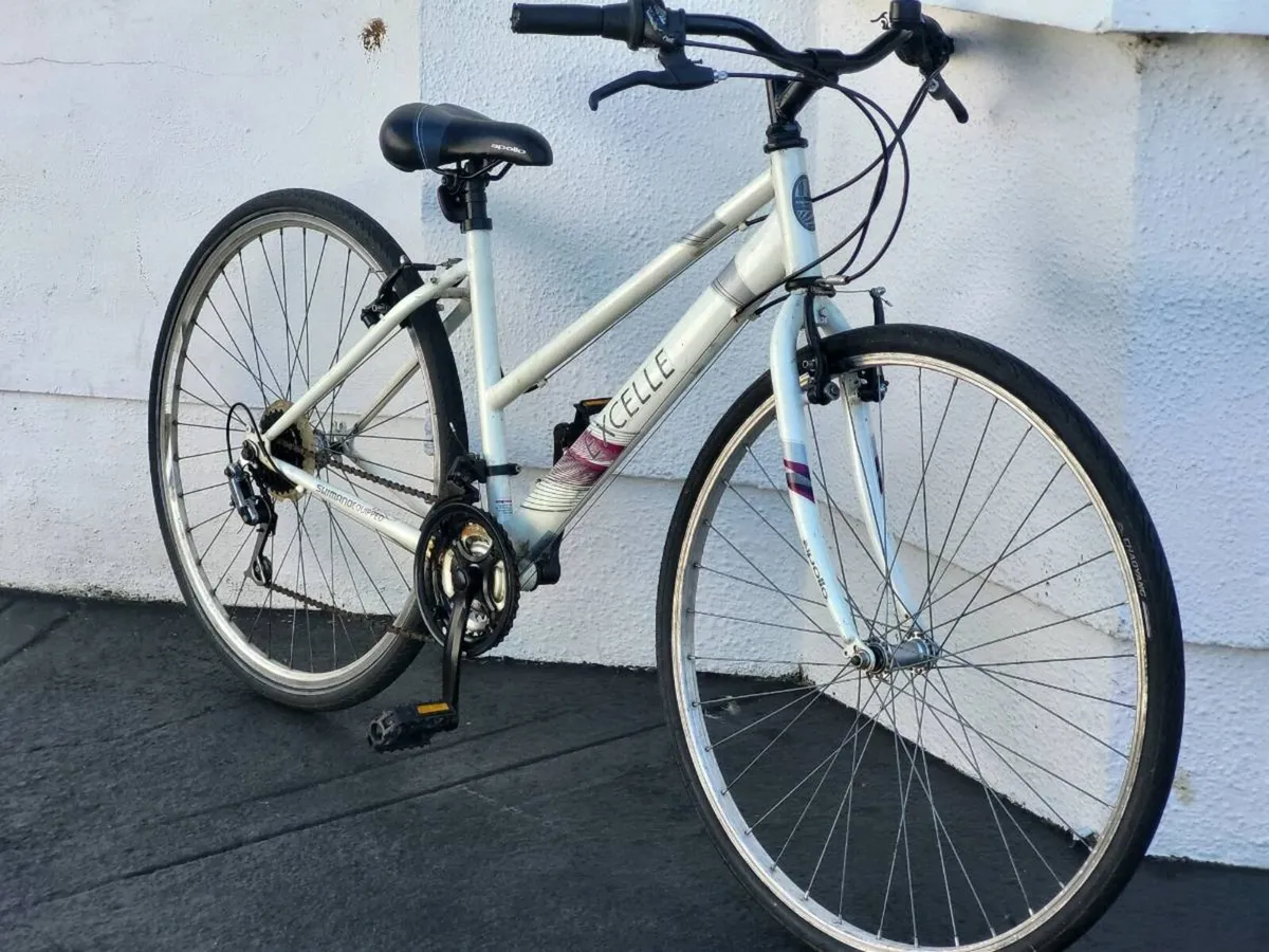 FEMALE BIKE..PART EXCHANGE TO CLEAR SOLD AS SEEN - Image 1