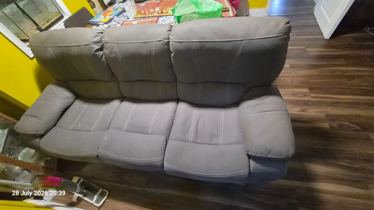 Sofa 3+2 seater - Image 1