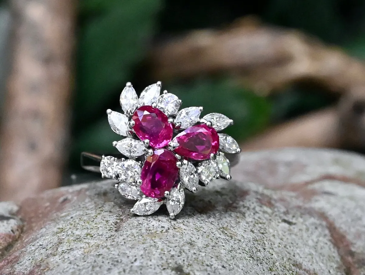Vintage Ruby & Diamond Ring - 18ct 1979 - Image 4