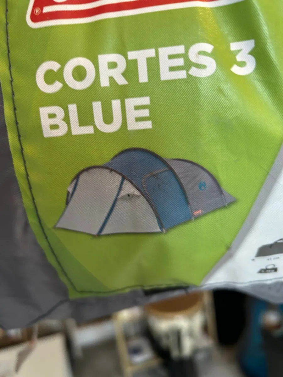 Tent 3 person Great quality like new - Image 1