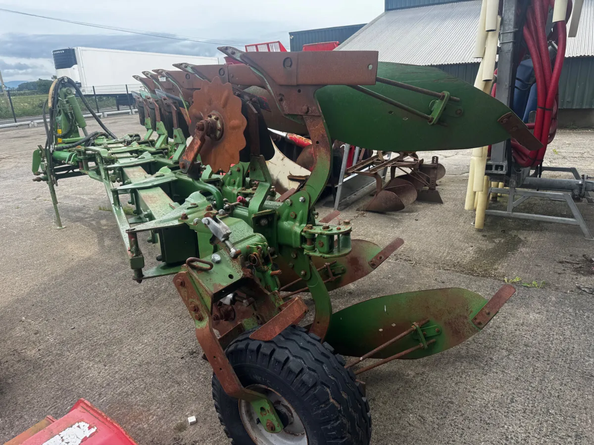 Amazone Cayros 5F Plough - Image 4