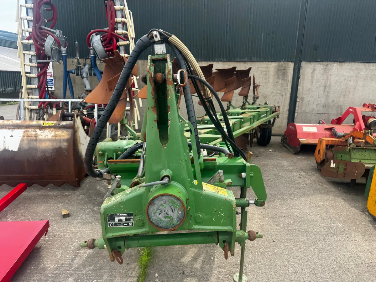 Amazone Cayros 5F Plough - Image 2