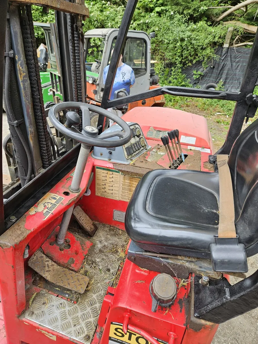 Moffett Mounty M5 2.5 ton - Image 4