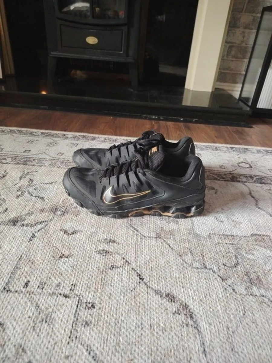 Nike Reax 8 TR Men's Workout Shoes, size UK9 - Image 1