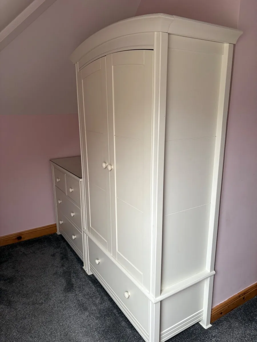 White mamas and papas cupboard and drawers - Image 2