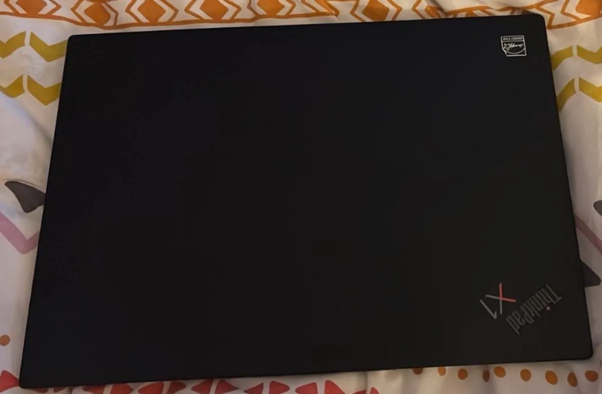 Lenovo x1 Carbon Gen10 - Image 1