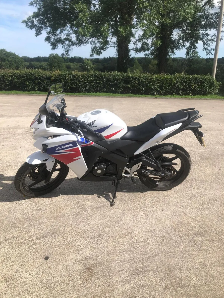 Honda cbr125r - Image 4