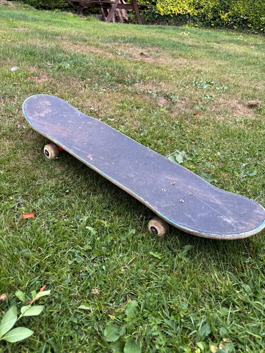 Skateboard - Image 1