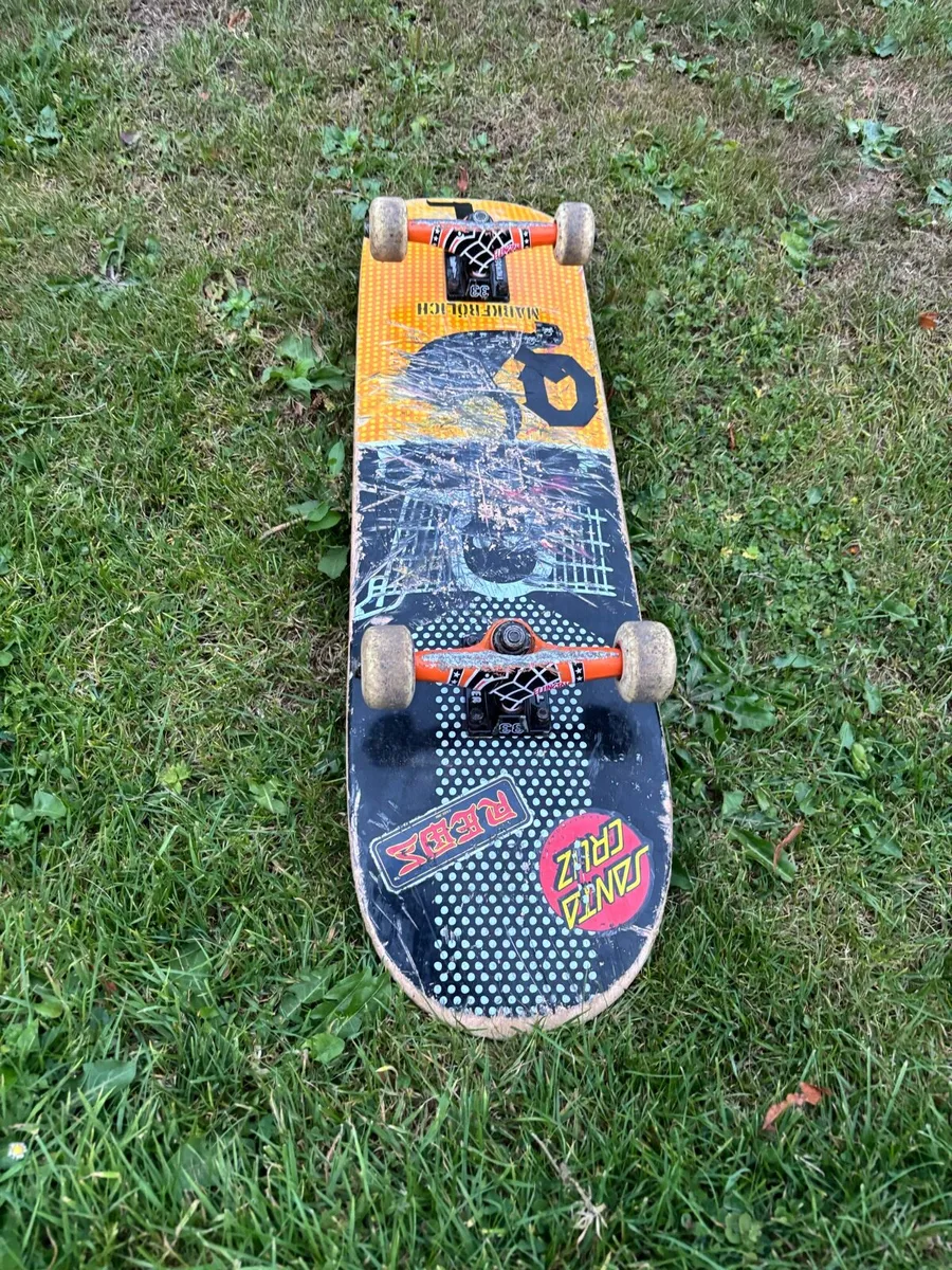 Skateboard - Image 2