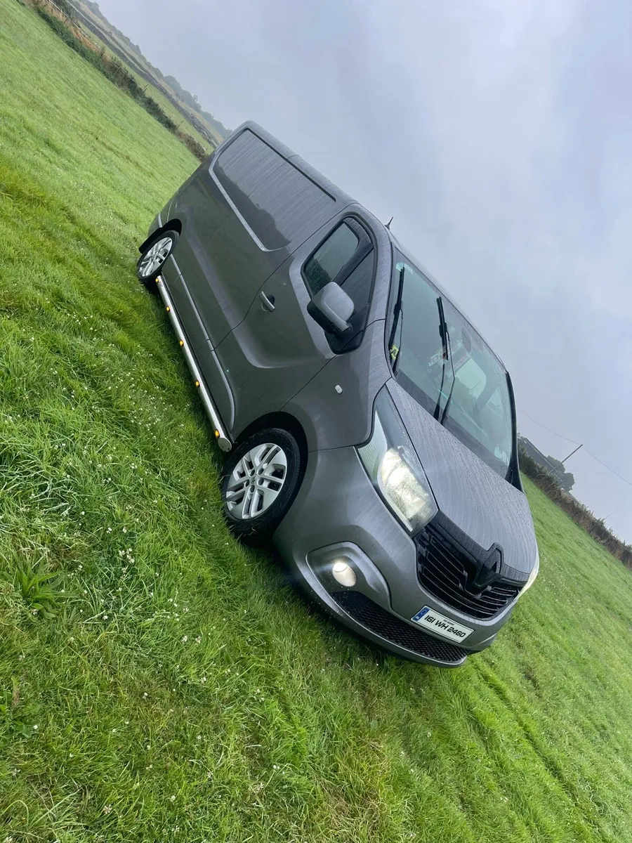 2016 Renault Trafic sport - Image 2