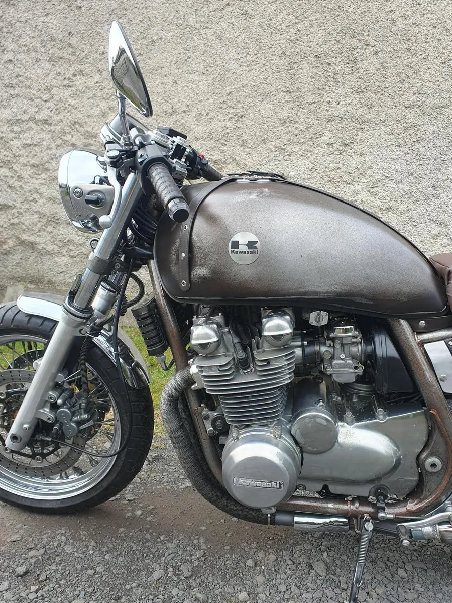 Kawasaki zephyr750 Caferace , BMW k75 - Image 4