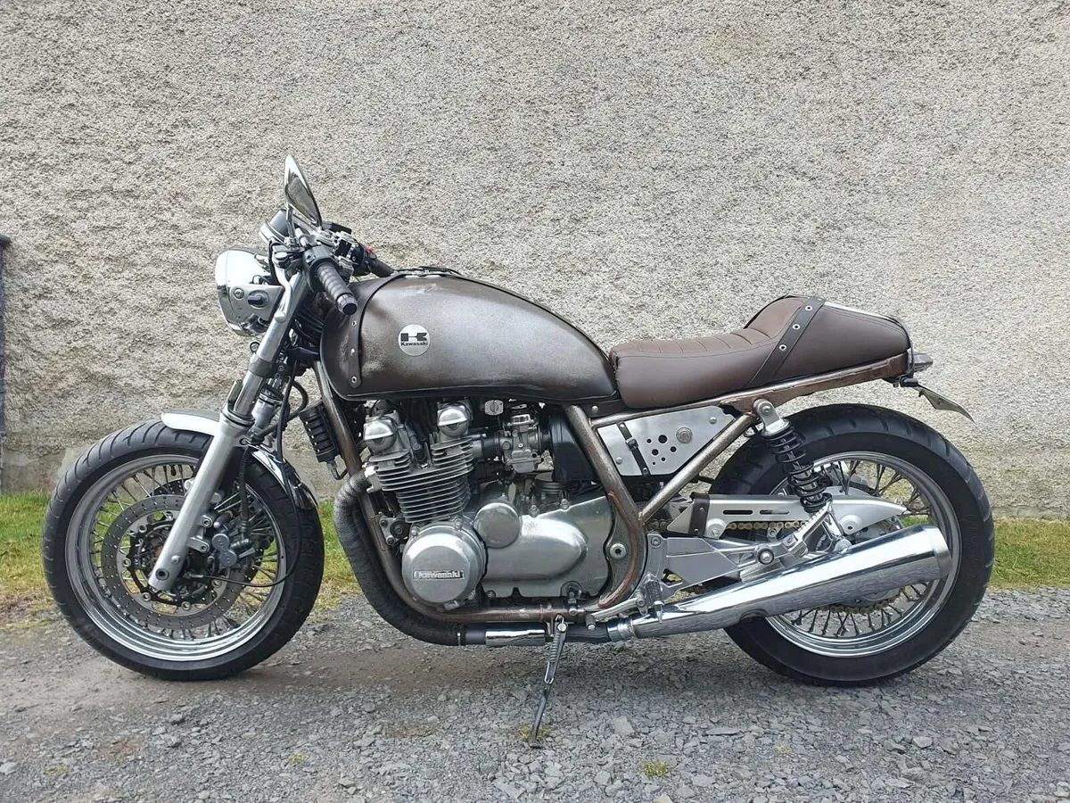 Kawasaki zephyr750 Caferace , BMW k75 - Image 2