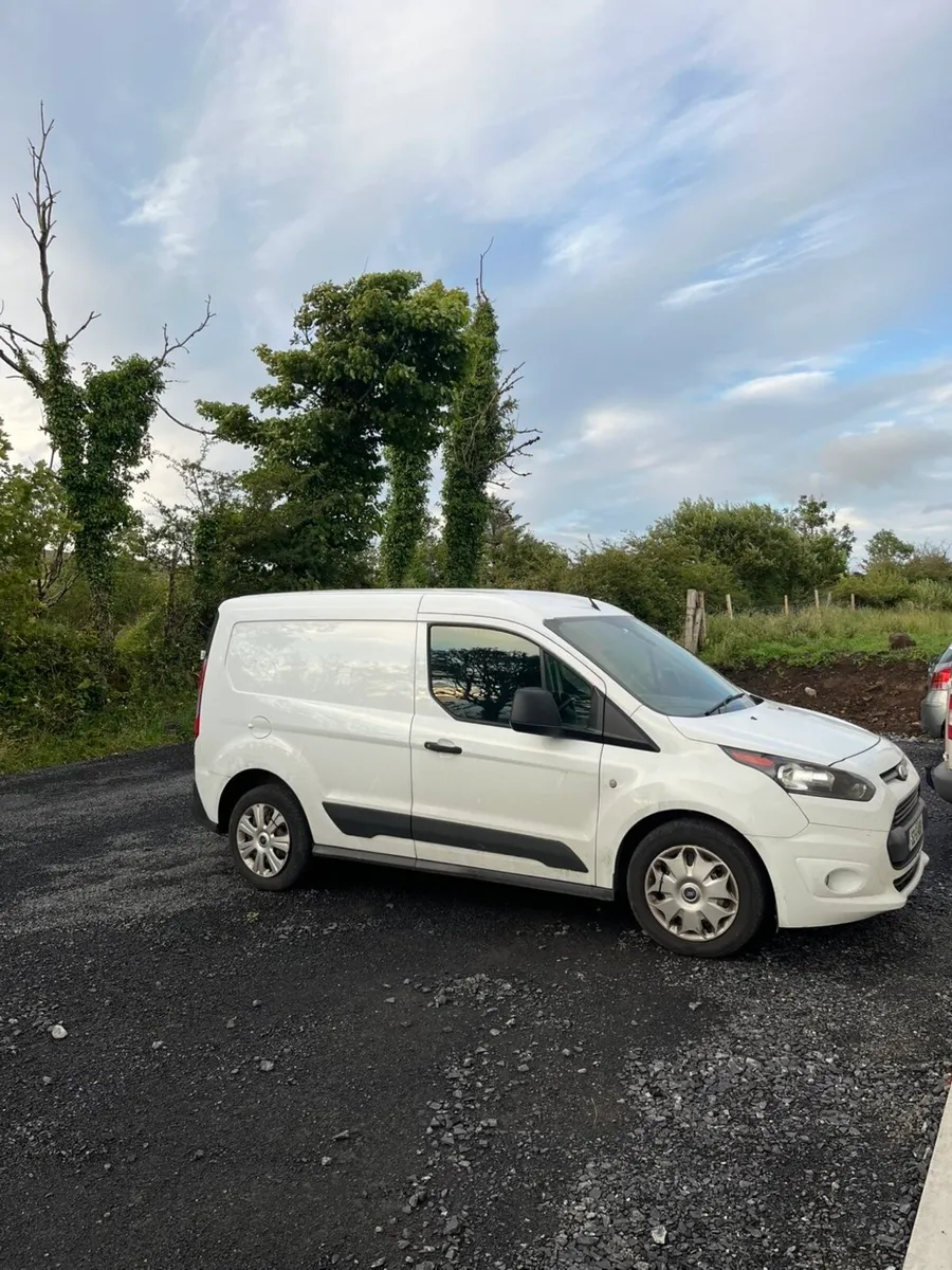Ford Transit Connect SWB 1.5L - Image 1